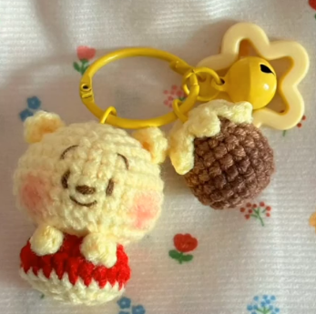 Móc khóa len Gấu Pooh Handmade – Người bạn nhỏ mang đến sự ấm áp - Ảnh 2