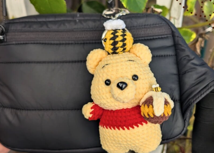 Móc khóa len Gấu Pooh Handmade – Người bạn nhỏ mang đến sự ấm áp - Ảnh 3